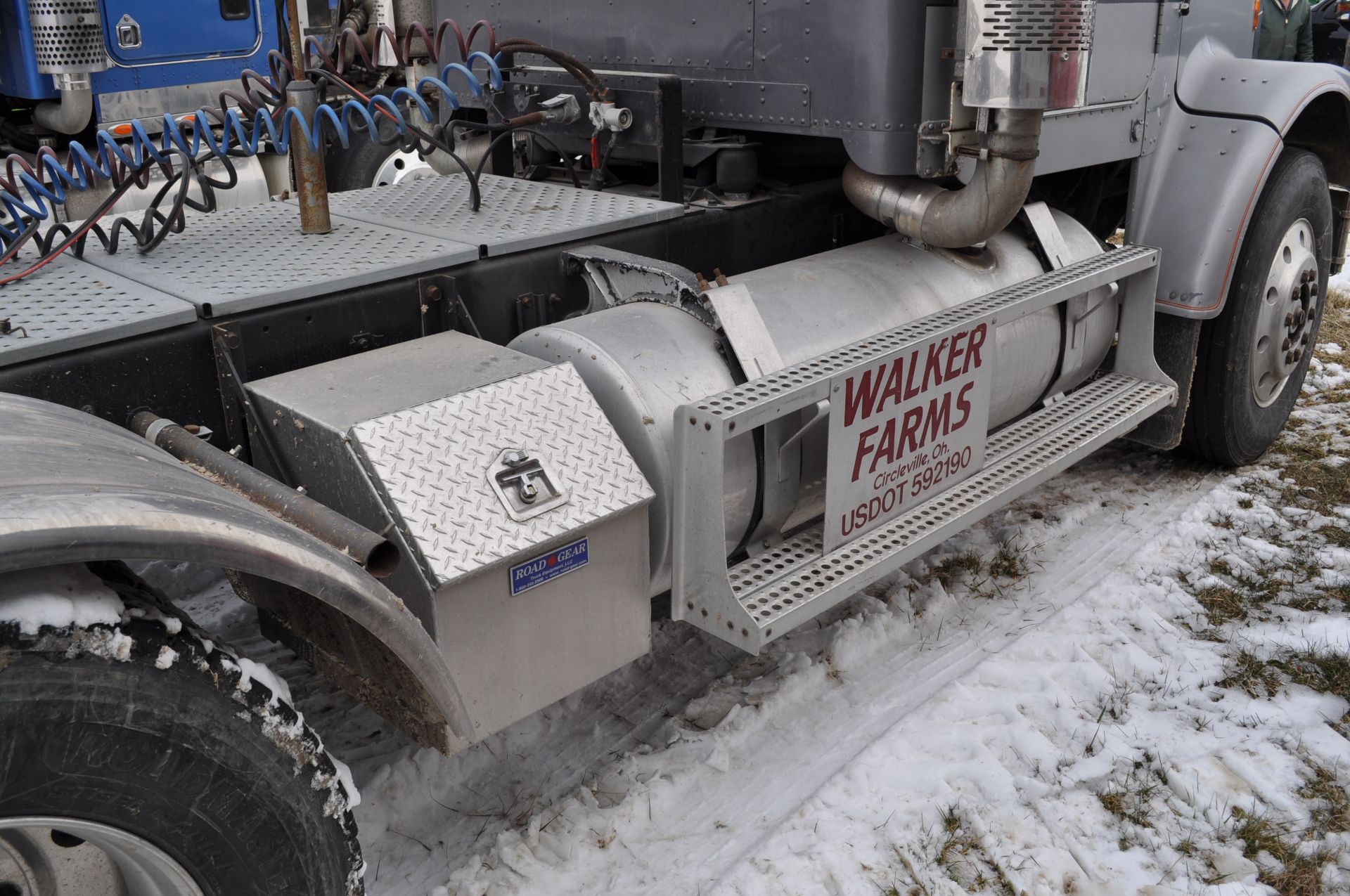 1988 Freightliner FLC semi truck, daycab, 187” WB, Cummins 855 Formula 350 engine, 8 spd + low + OD, - Image 11 of 31