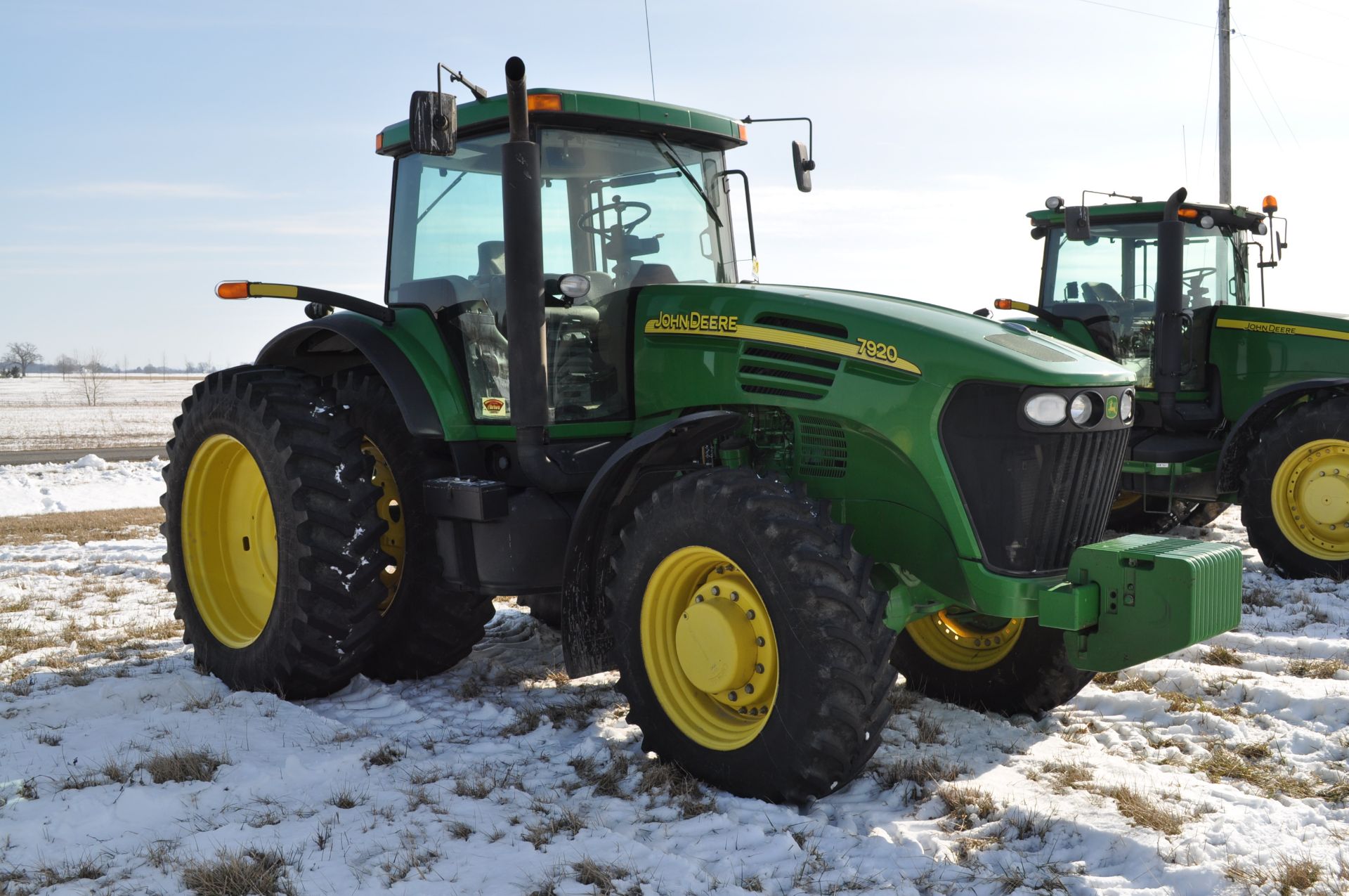 John Deere 7920 tractor, MFWD, IVT, 480/80R42 rear duals, 380/85R30 front, front fenders, front wts, - Image 5 of 33