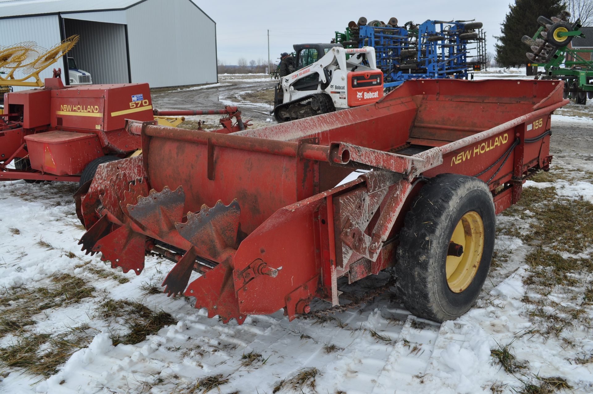 New Holland 155 manure spreader, poly floor, slop gate, heavy duty chain, 540 PTO, SN 828529 - Image 3 of 11