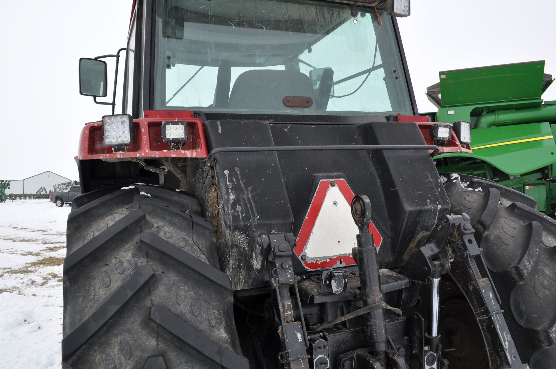 Case IH 7120 tractor, 2WD, power shift, 18.4 R 42 tires, 540/1000 PTO, 3 hyd remotes, 3 pt, shows - Image 24 of 37