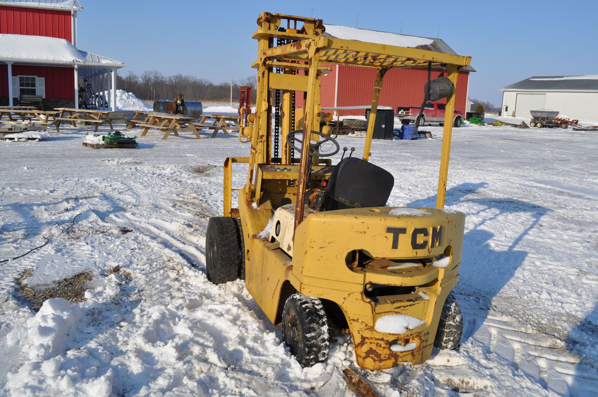 TCM forklift, gasoline, 7.00-12 front duals, 6.90/6.00-9 rear, 2 stage mast, NON-RUNNING - Image 2 of 12
