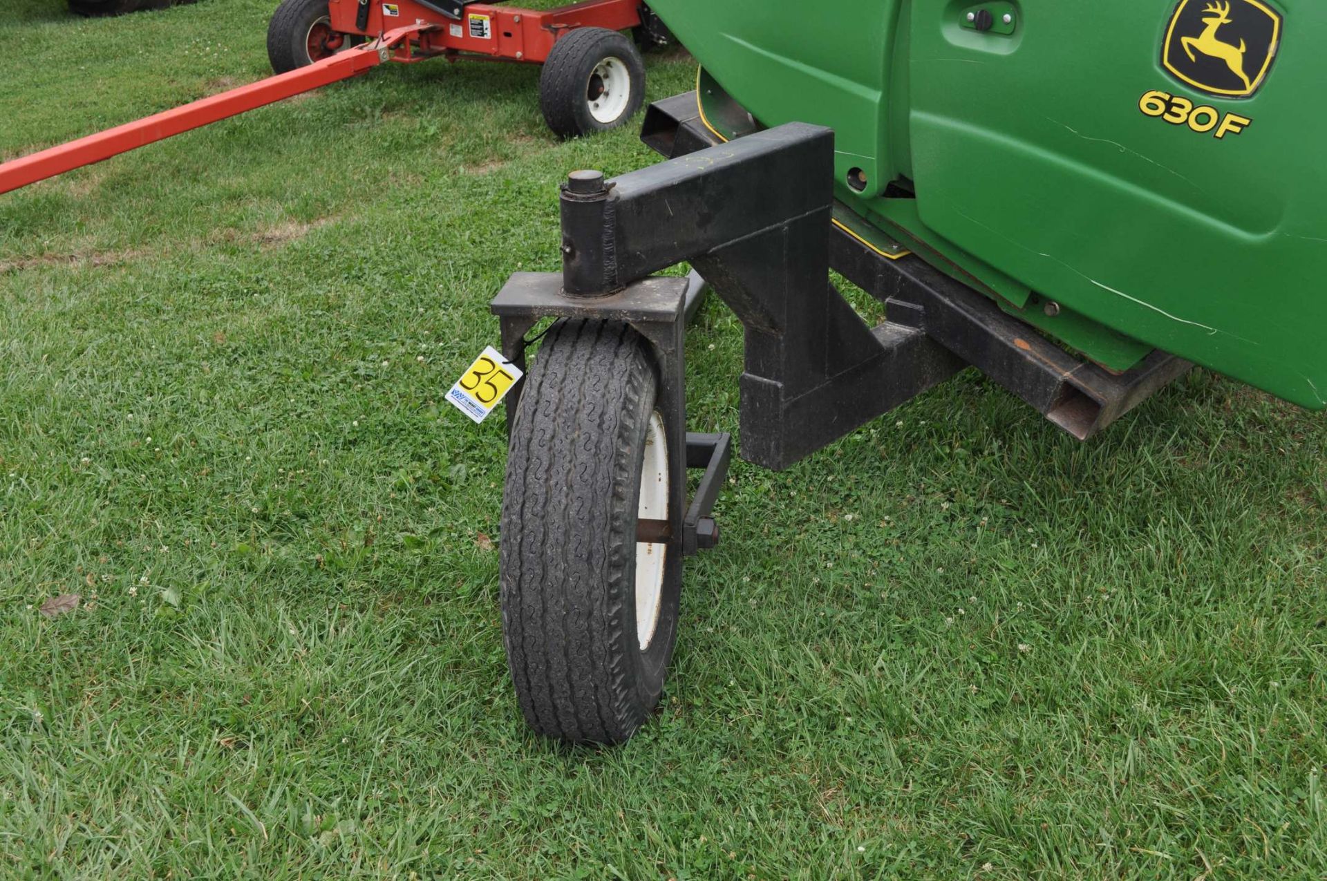 30’ header cart, tricycle front - Image 2 of 5