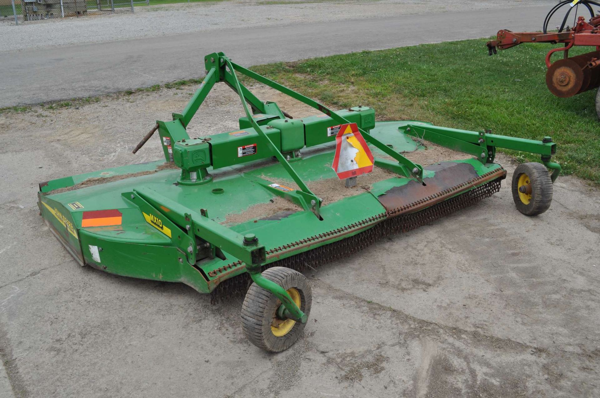 10’ John Deere MX10 rotary mower, 3 pt, 540 pto - Image 2 of 6