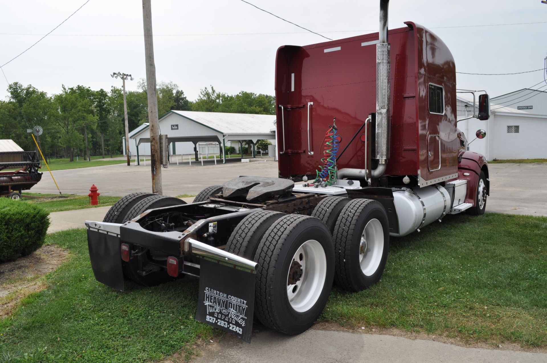 2012 Peterbilt Sleeper Semi Truck, 386 model, chassis weight 17836, Paccar MX 13 motor, - Image 3 of 20