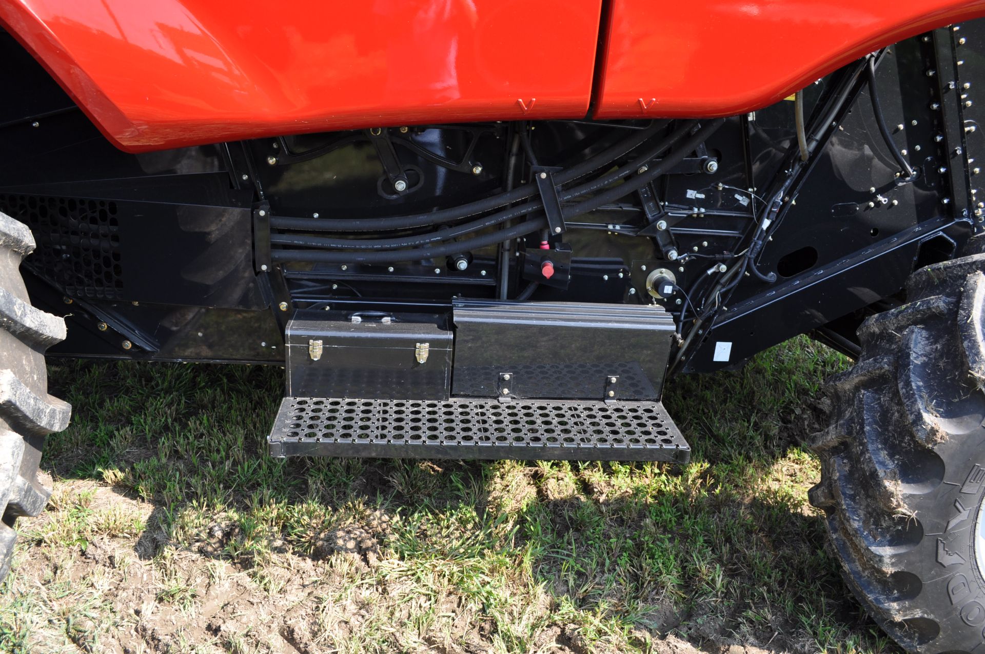 Case IH 6088 combine, 900/60R32 drive tires, 540/65R30 rear tires, 2WD, Field Tracker - Image 12 of 29