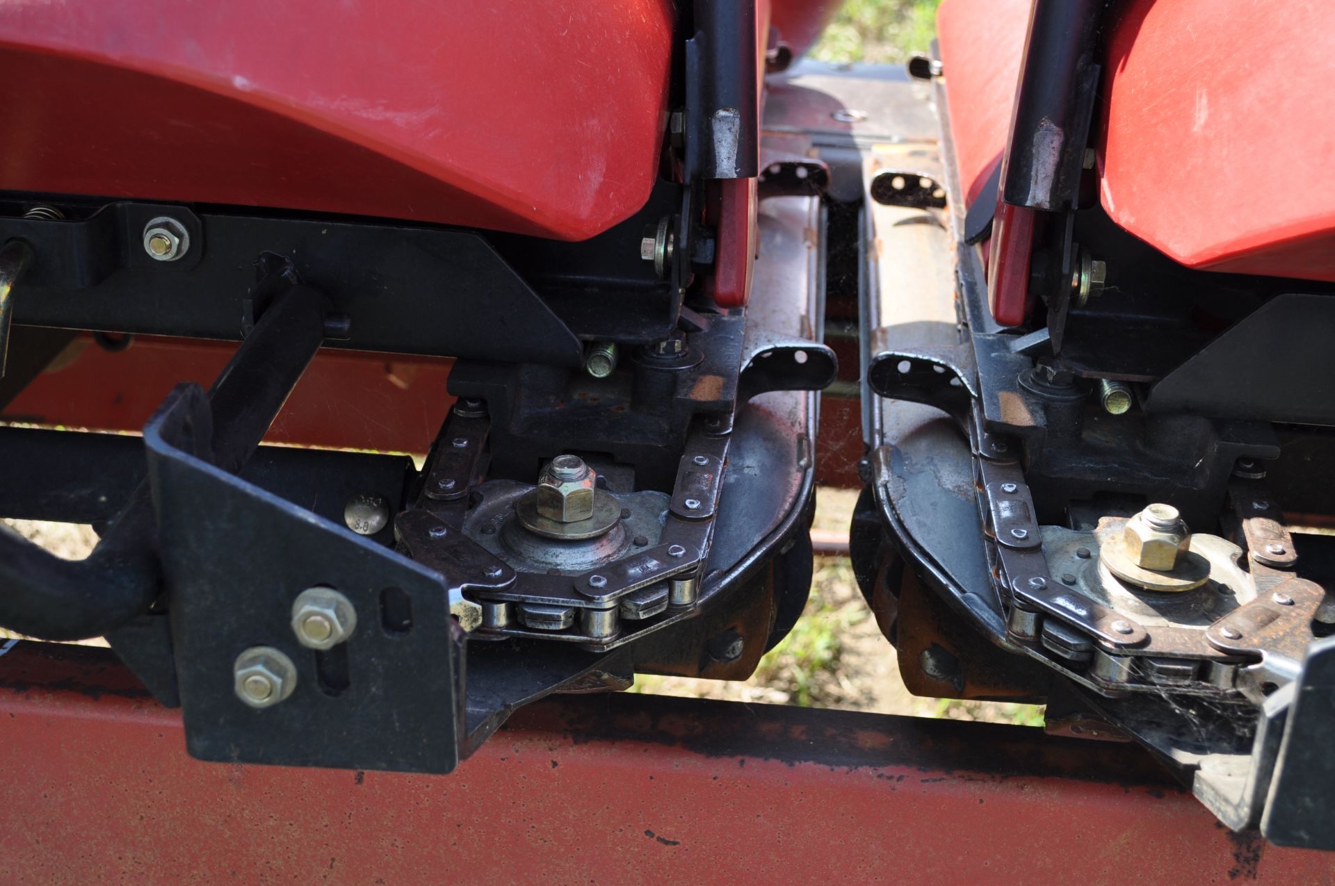 Case IH 3406 corn head, knife rolls, hyd deck plates, poly, 2 stalk stompers, header height control - Image 10 of 20