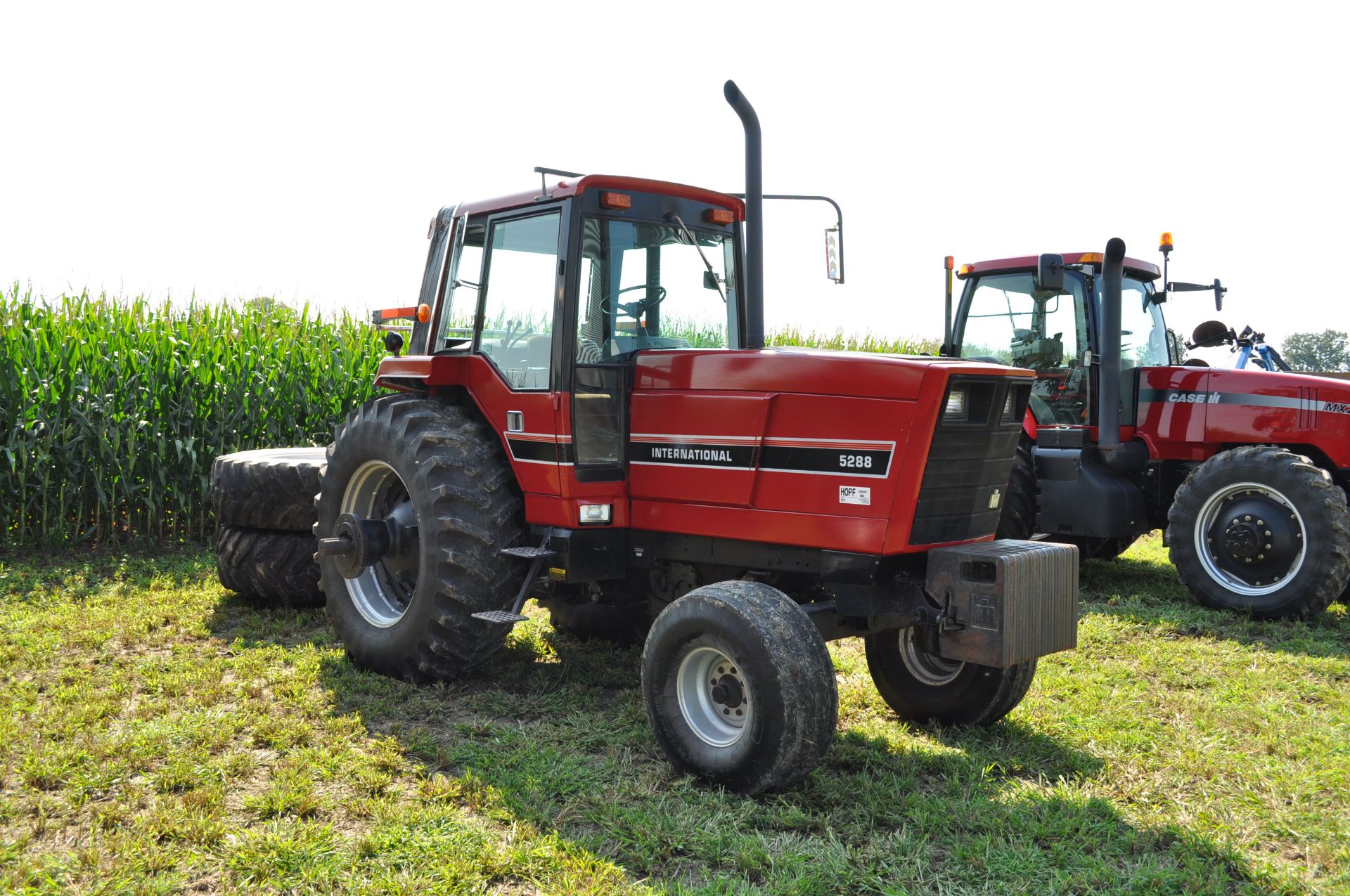 International 5288 tractor, C/H/A, 520/85R38 duals, 14L-16.1 front tires, 3 x 6 partial powershift - Image 2 of 29