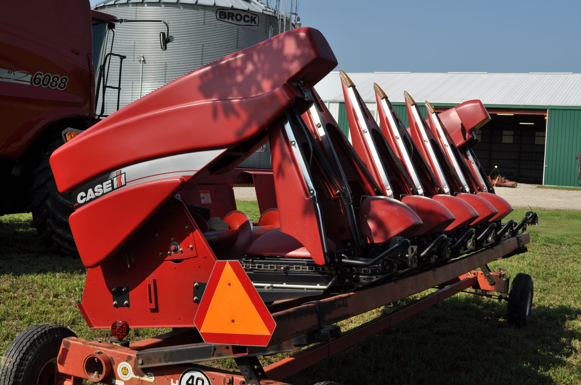 Case IH 3406 corn head, knife rolls, hyd deck plates, poly, 2 stalk stompers, header height control - Image 3 of 20