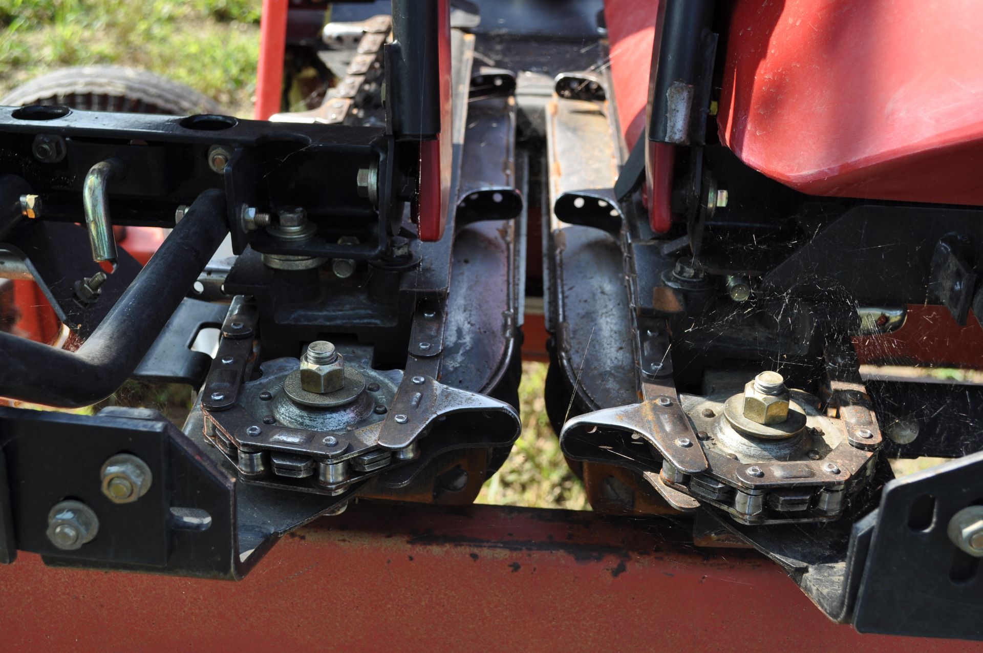 Case IH 3406 corn head, knife rolls, hyd deck plates, poly, 2 stalk stompers, header height control - Image 13 of 20