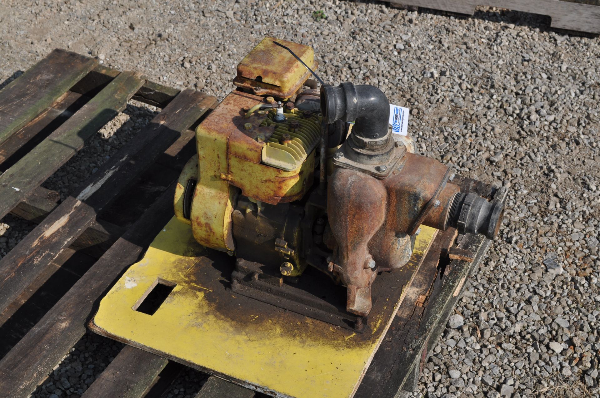 2” cast pump with gas engine - Image 2 of 2