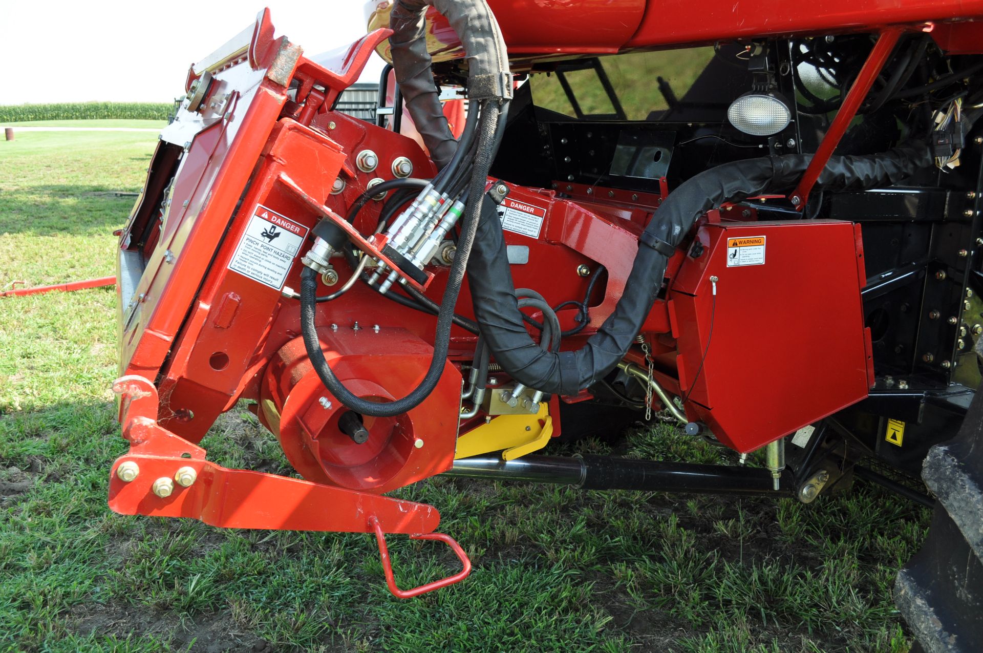 Case IH 6088 combine, 900/60R32 drive tires, 540/65R30 rear tires, 2WD, Field Tracker - Image 11 of 29