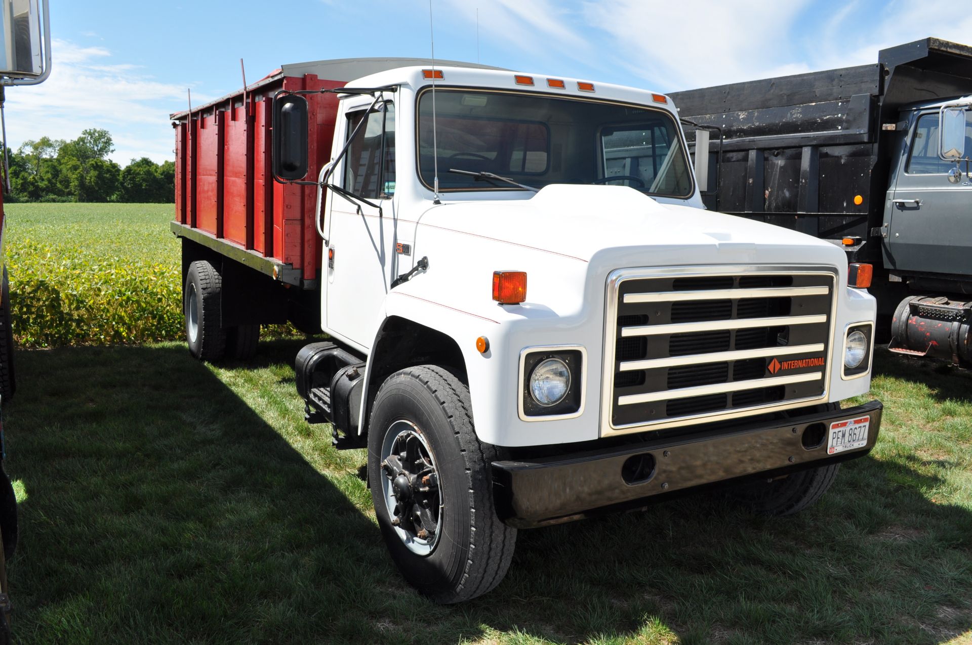 1987 International S1700 grain truck, 466 diesel, 5 + 2 trans, single axle, 205” WB, spring ride