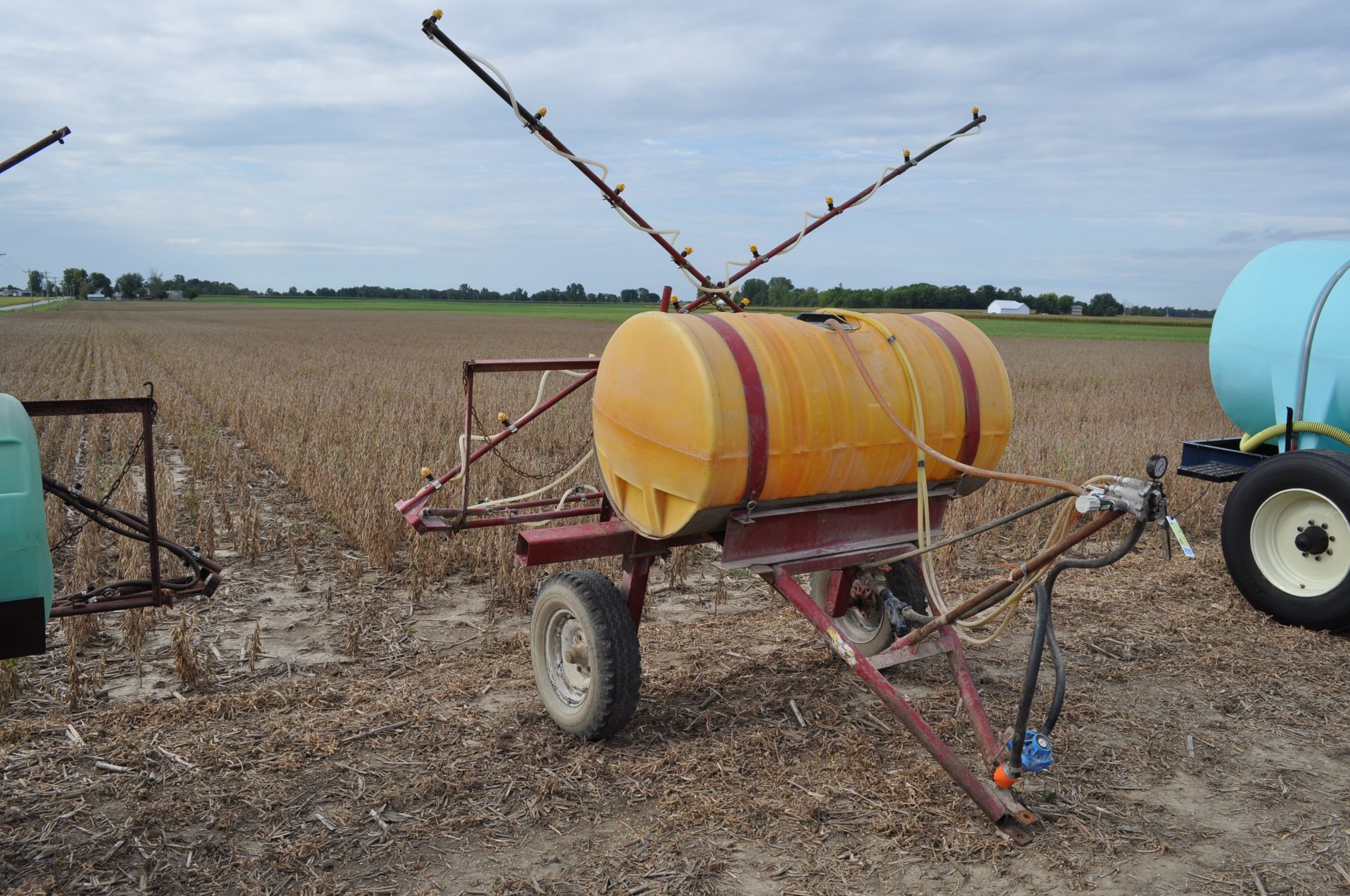 30’ pull-type Kuker sprayer, 200 gal poly tank