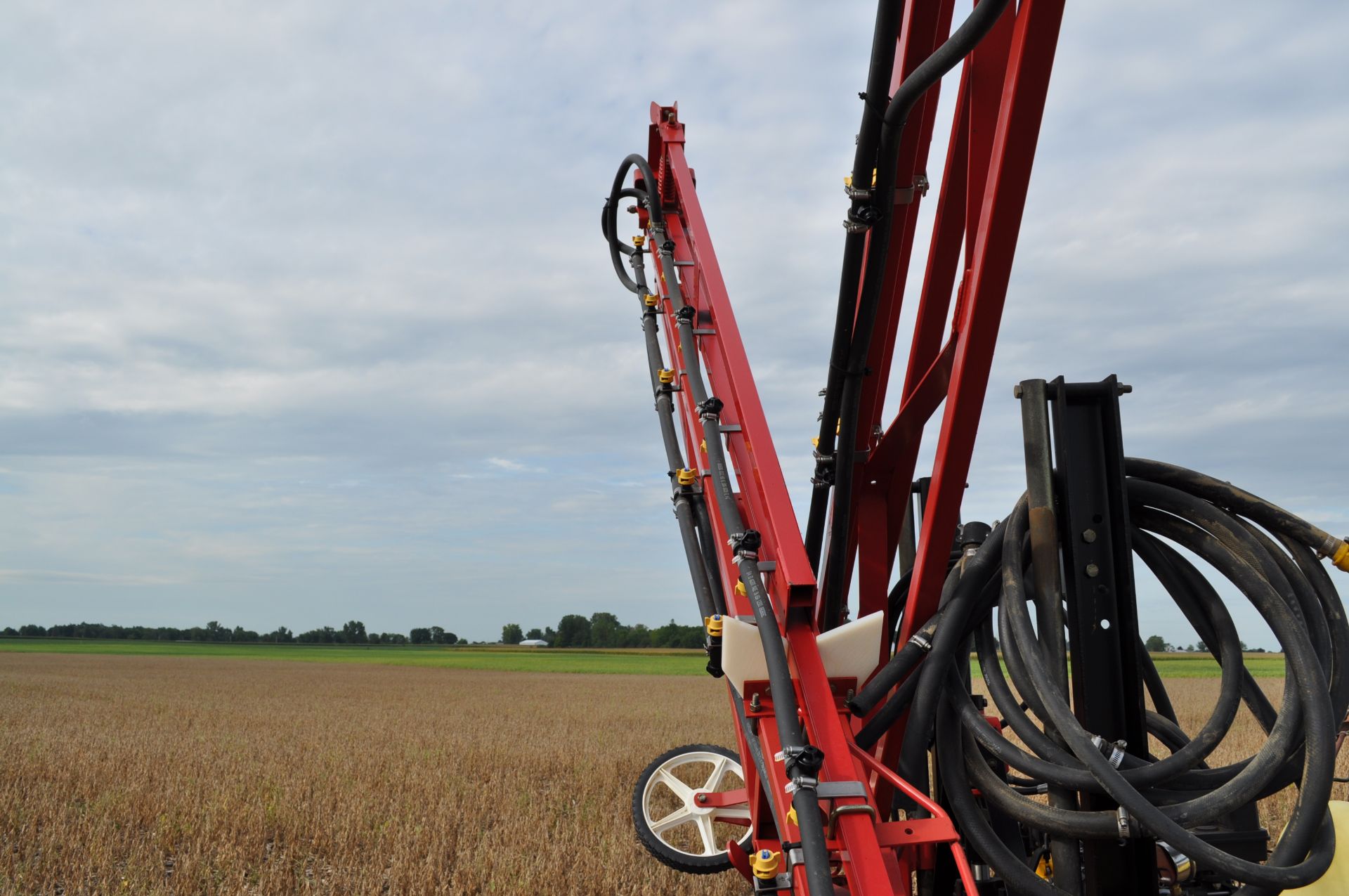 60’ Century spray boom, 3 pt, 20” spacing, 3 electric sections, hyd fold, Micro track, Spray Mate - Image 11 of 14