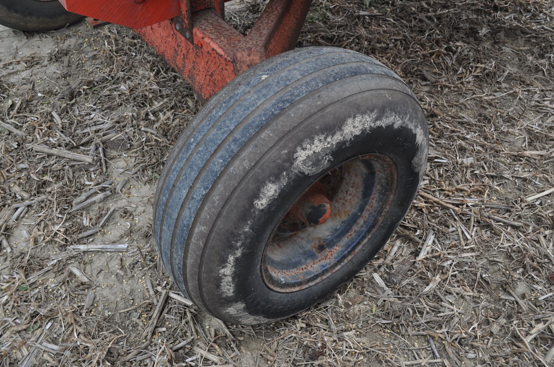 250 bu gravity bed wagon - Image 8 of 8