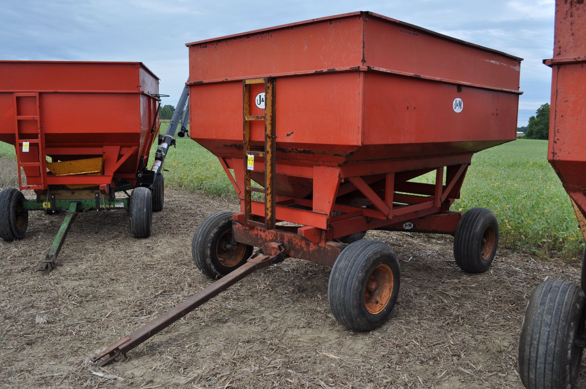 250 bu gravity bed wagon - Image 2 of 8