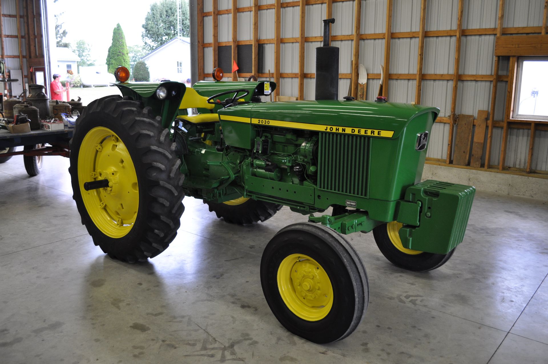 John Deere 2030 tractor, 13.6-38 rear, 7.5-16 front, front wts, 2 hyd remotes, 3 pt, quick hitch - Image 2 of 24