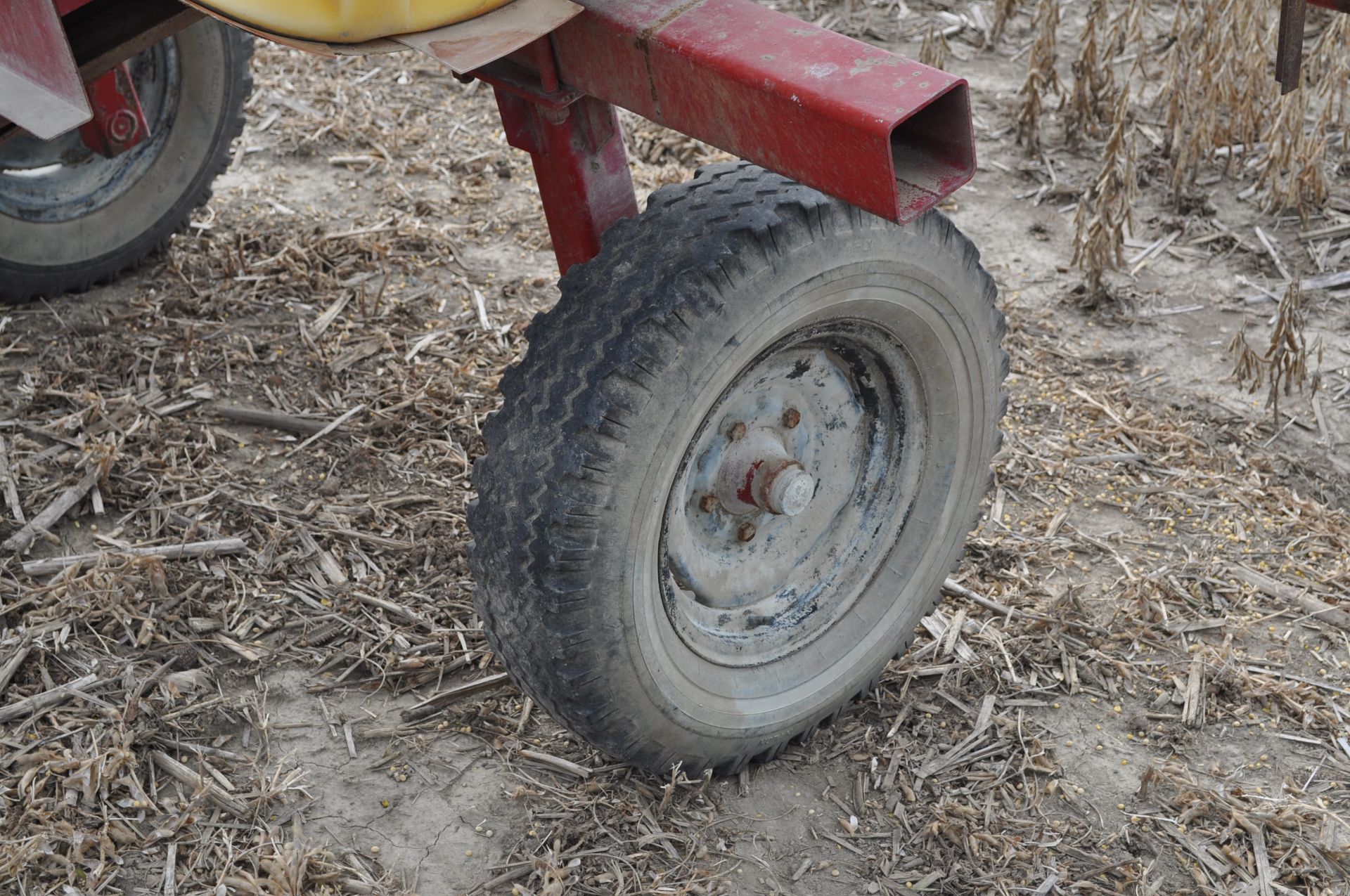 30’ pull-type Kuker sprayer, 200 gal poly tank - Image 10 of 11