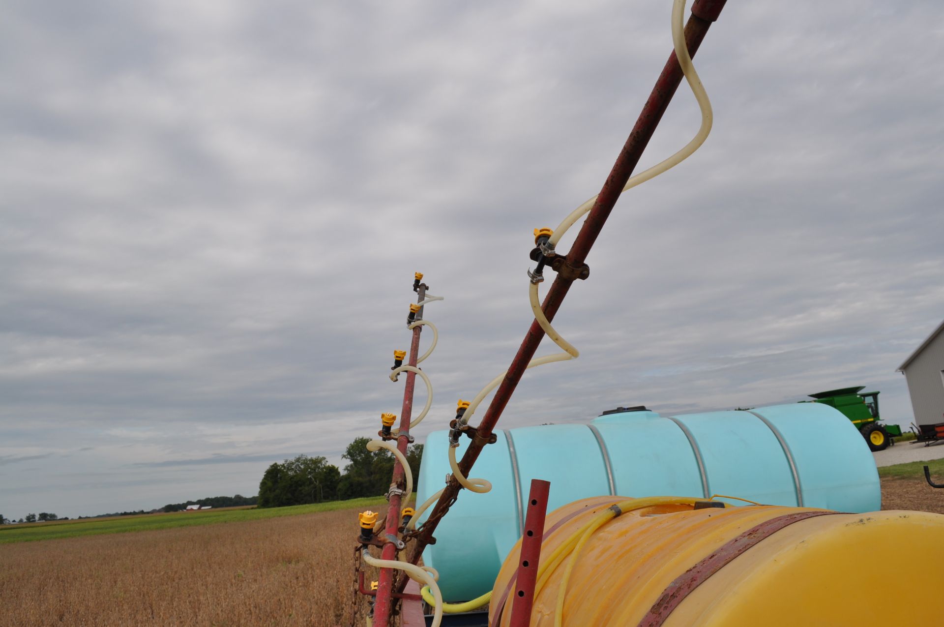 30’ pull-type Kuker sprayer, 200 gal poly tank - Image 5 of 11