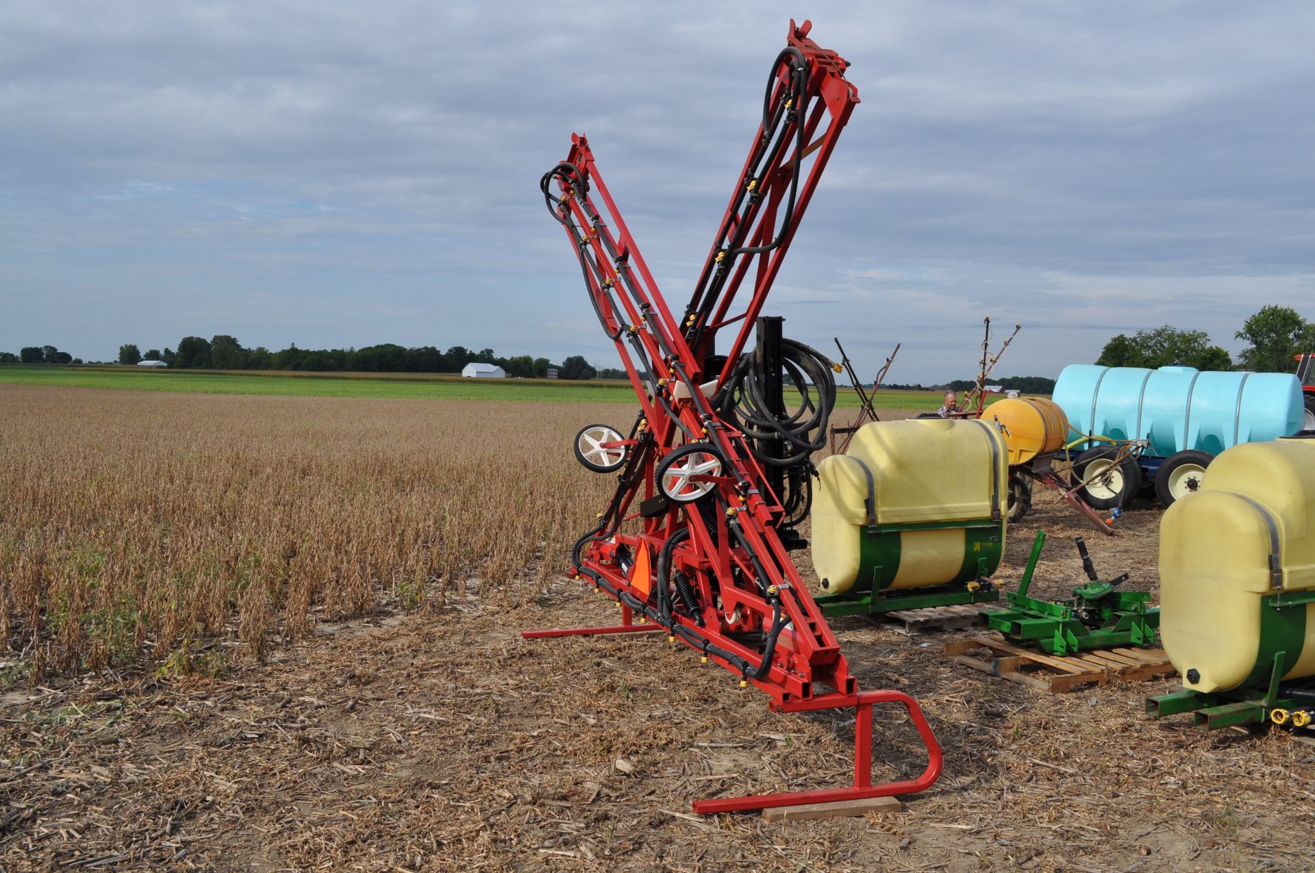 60’ Century spray boom, 3 pt, 20” spacing, 3 electric sections, hyd fold, Micro track, Spray Mate - Image 2 of 14