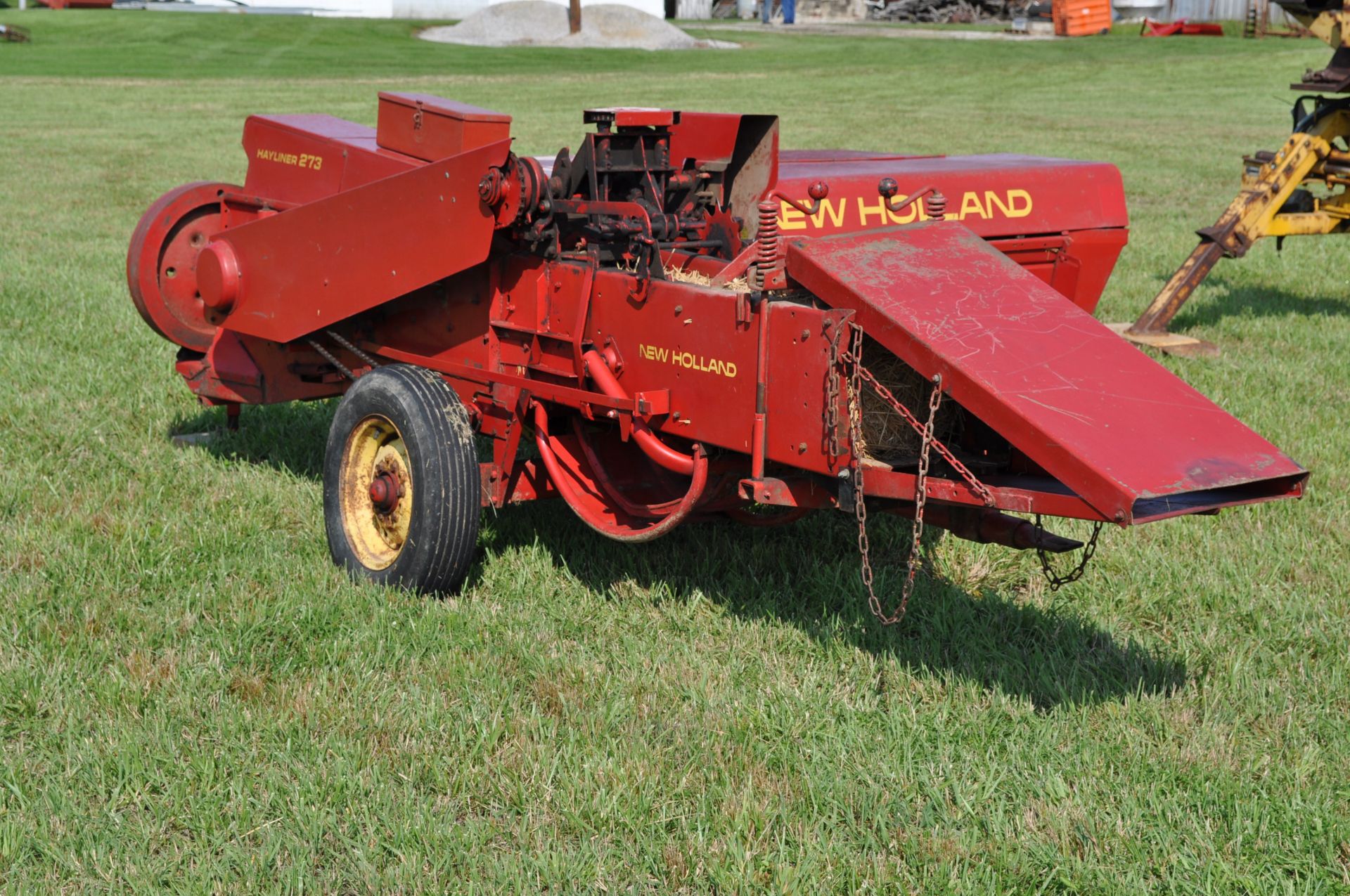 New Holland 273 square baler, 540 pto, wire tie, folding chute, SN 123572 - Image 4 of 12