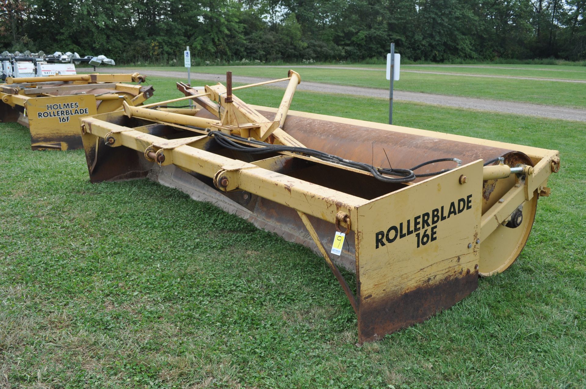 16’ Holmes Rollerblade 16E blade, pull type, hyd lift