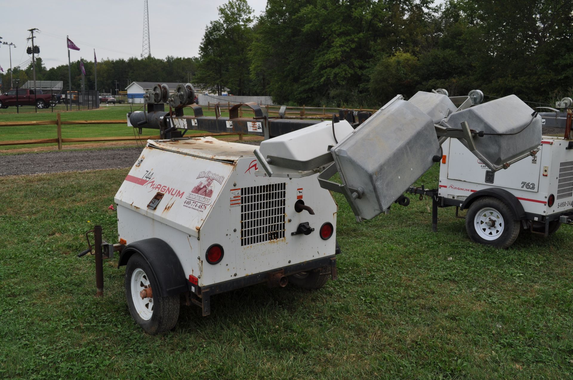 Magnum MLT 4080MMH light plant, Diesel engine, 8 KW gen, 4 lights, single axle trailer - Image 4 of 10