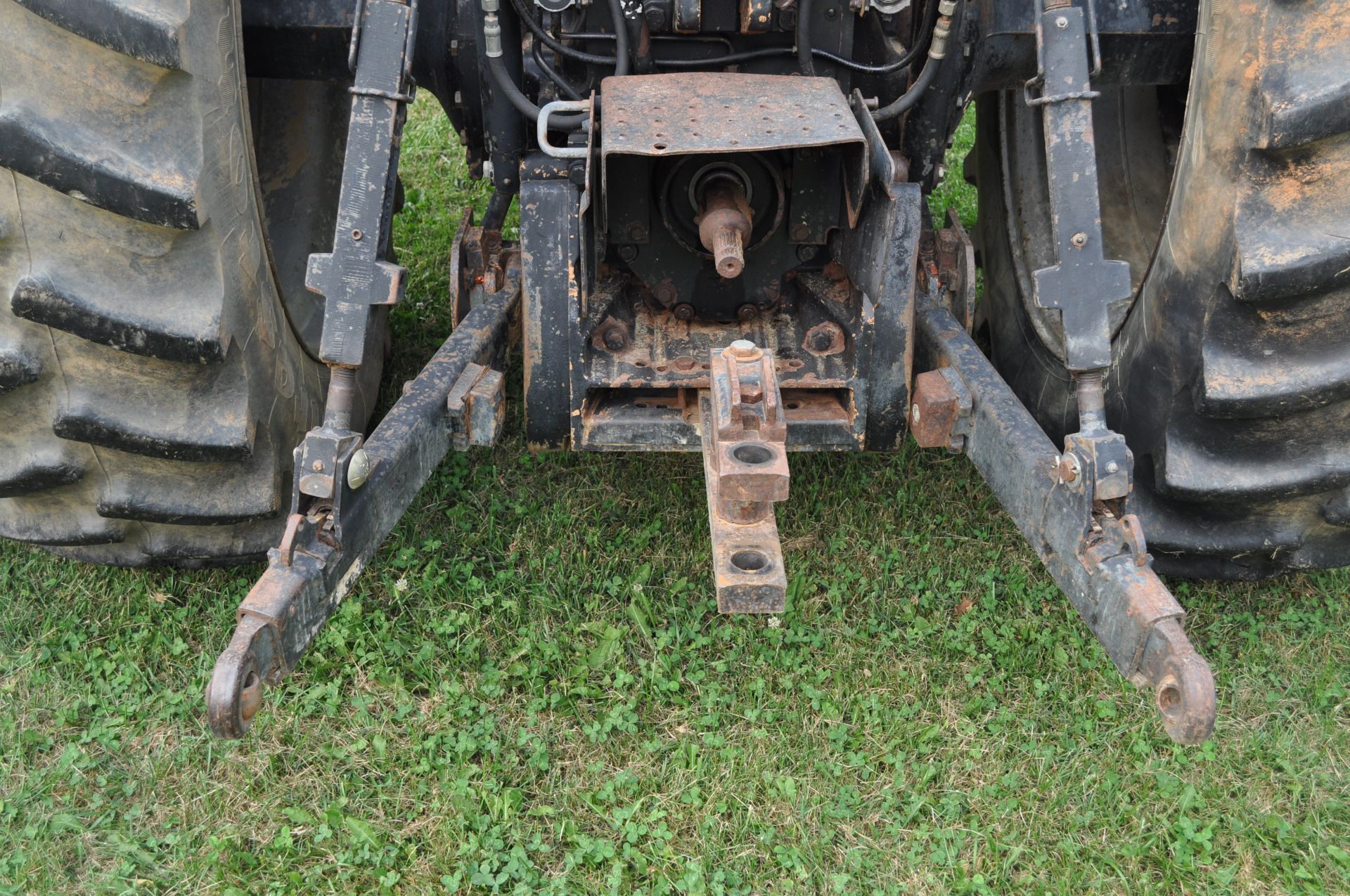 Case IH 7140 tractor, MFWD, C/H/A, 480/80R46 rear duals, 420/90R30 front, 18F 4R powershift - Image 15 of 28