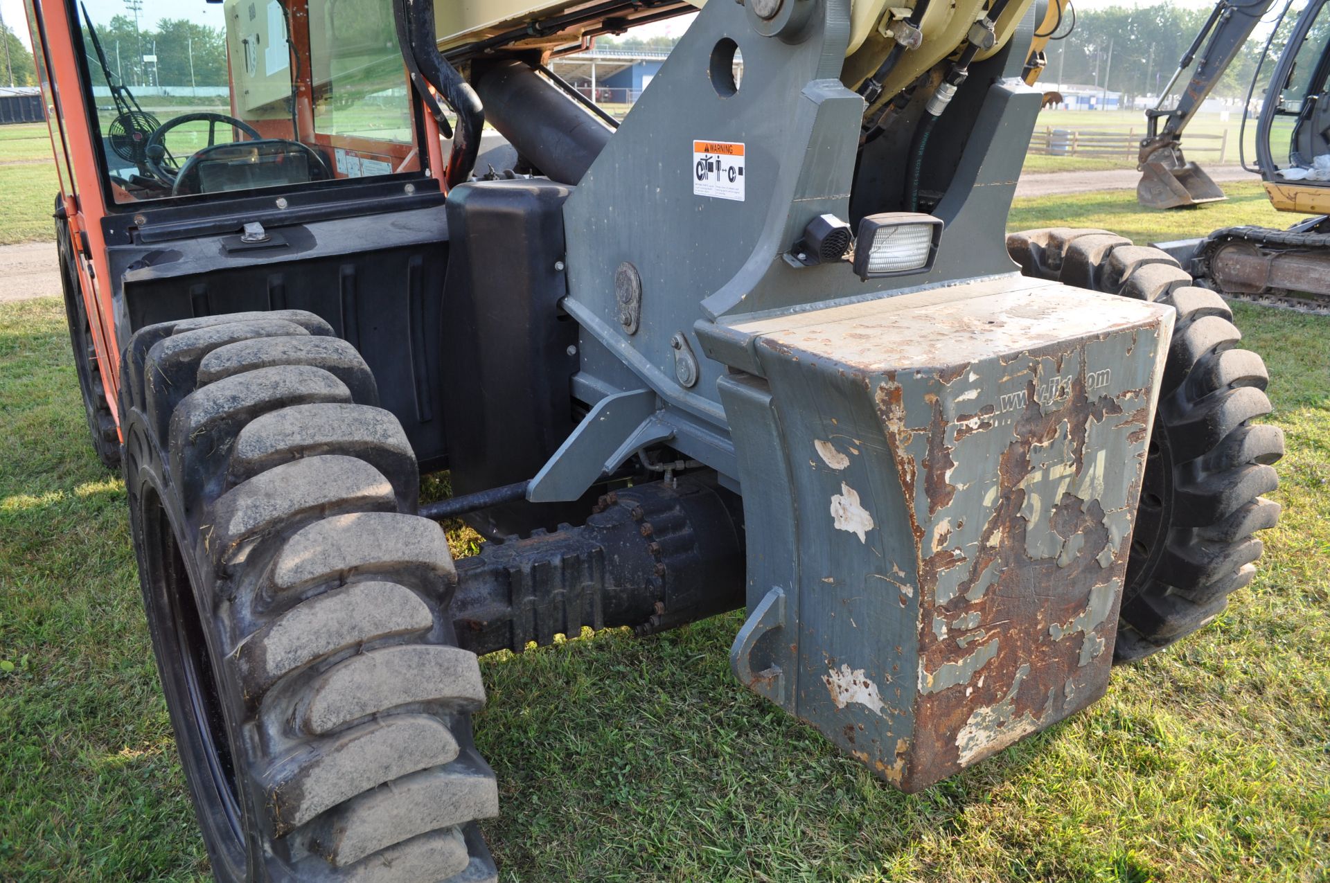 JLG G9-43A telehandler, 4x4, Perkins diesel, all wheel steer, 13.00-24 solid tires, cab, 7441 hrs - Image 11 of 29