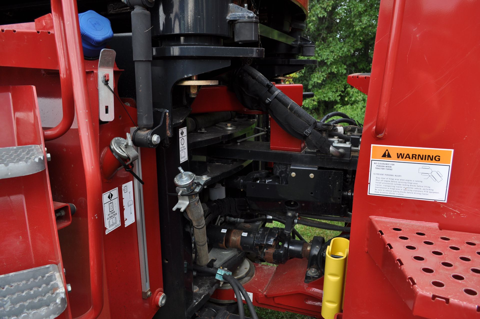 2015 Case IH 540 QuadTrac tractor, powershift, 30” belts, 6 hyd remotes, 1000 PTO, ag drawbar - Image 13 of 35