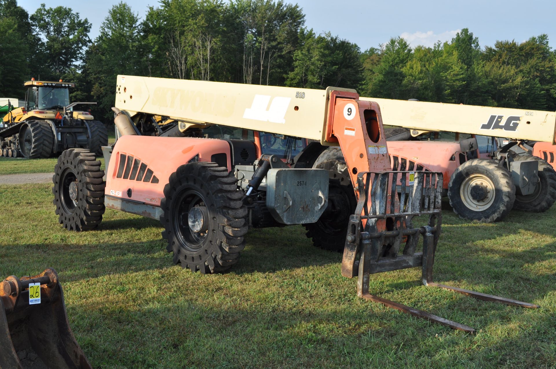 JLG G9-43A telehandler, 4x4, Perkins diesel, all wheel steer, 13.00-24 solid tires, cab, 7441 hrs - Image 2 of 29