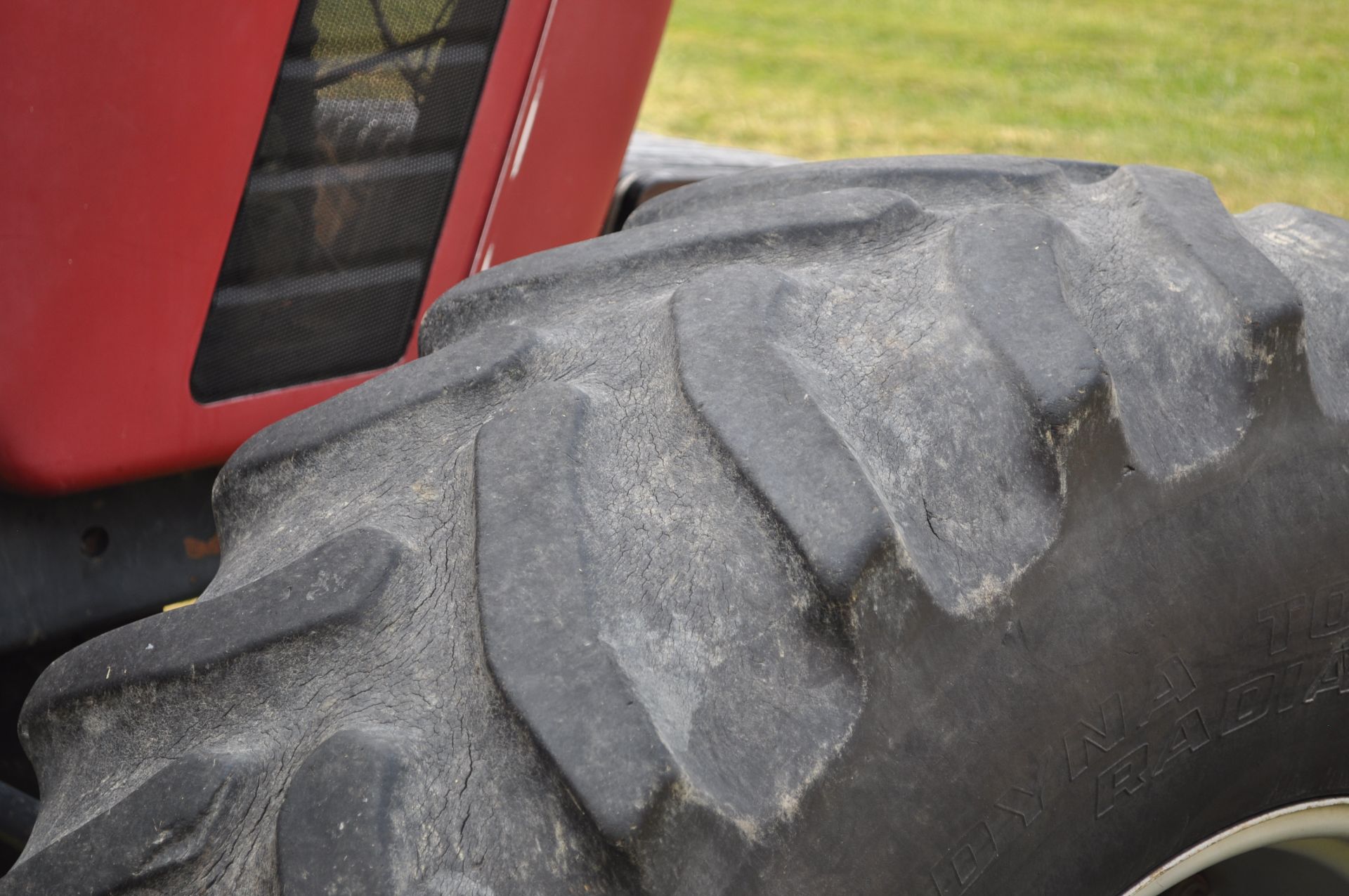 Case IH 7150 tractor, MFWD, C/H/A, 18.4R46 rear duals, 16.9R30 front, 18F 4R powershift - Image 9 of 29