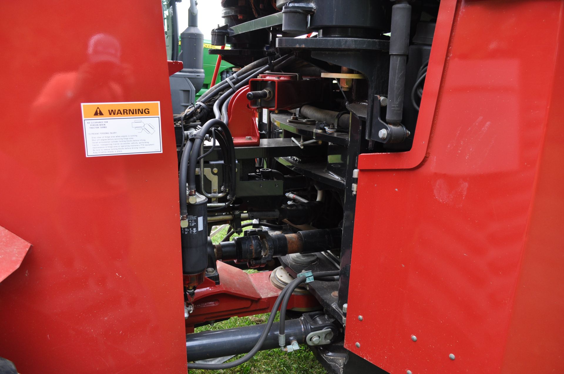 2015 Case IH 540 QuadTrac tractor, powershift, 30” belts, 6 hyd remotes, 1000 PTO, ag drawbar - Image 9 of 35