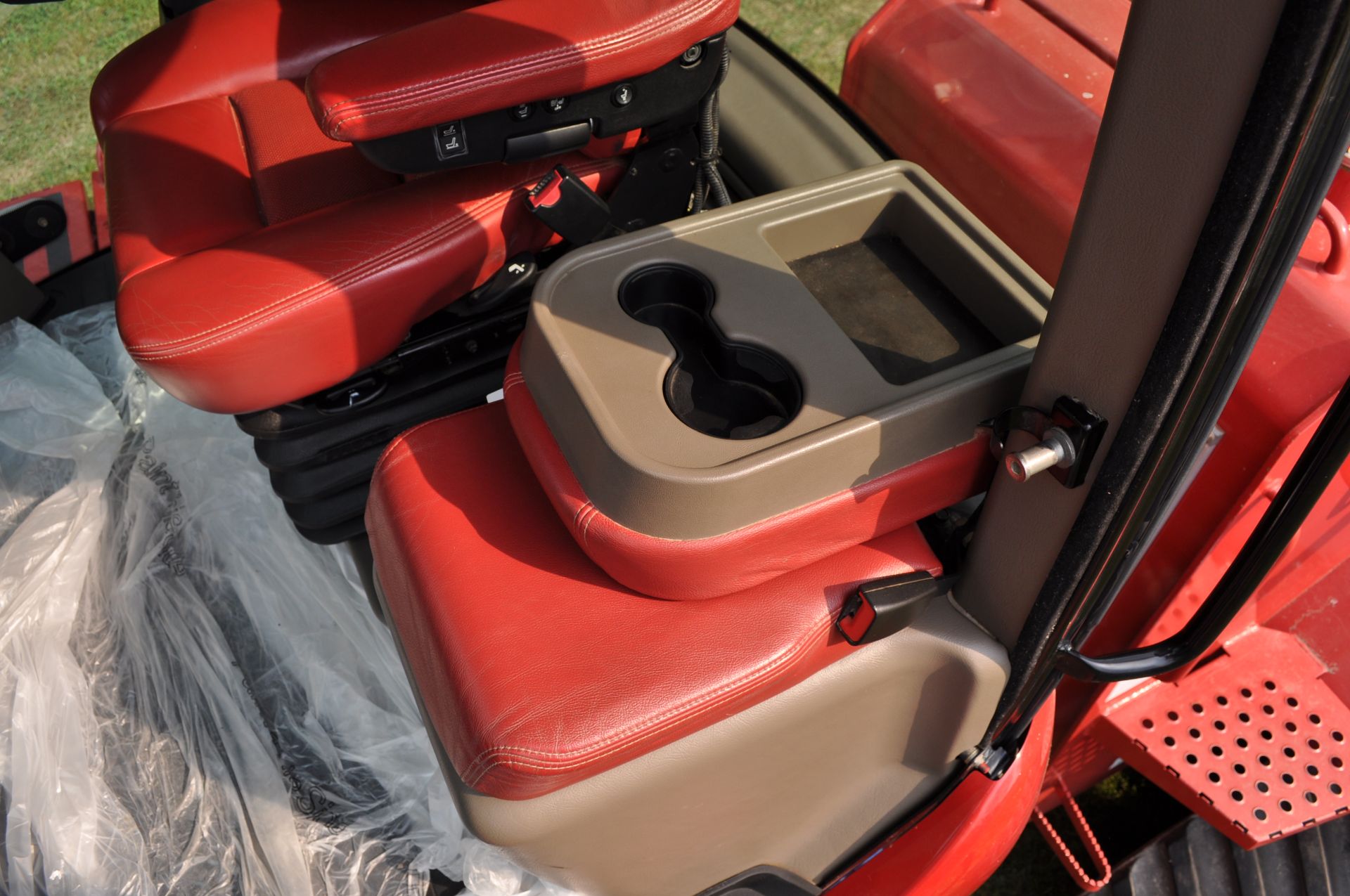 2015 Case IH 540 QuadTrac tractor, powershift, 30” belts, 6 hyd remotes, 1000 PTO, ag drawbar - Image 35 of 35