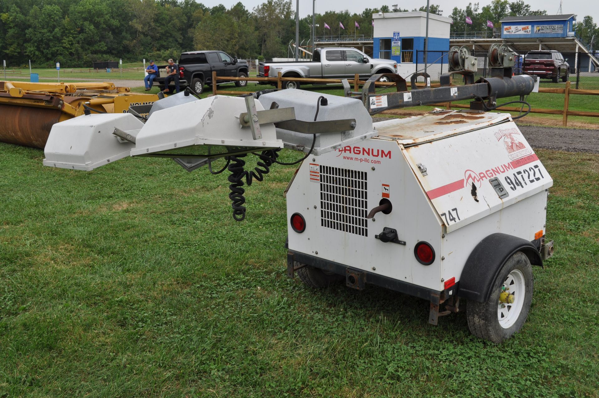 Magnum MLT 4080MMH light plant, Diesel engine, 6 KW gen, 4 lights, single axle trailer - Image 3 of 10