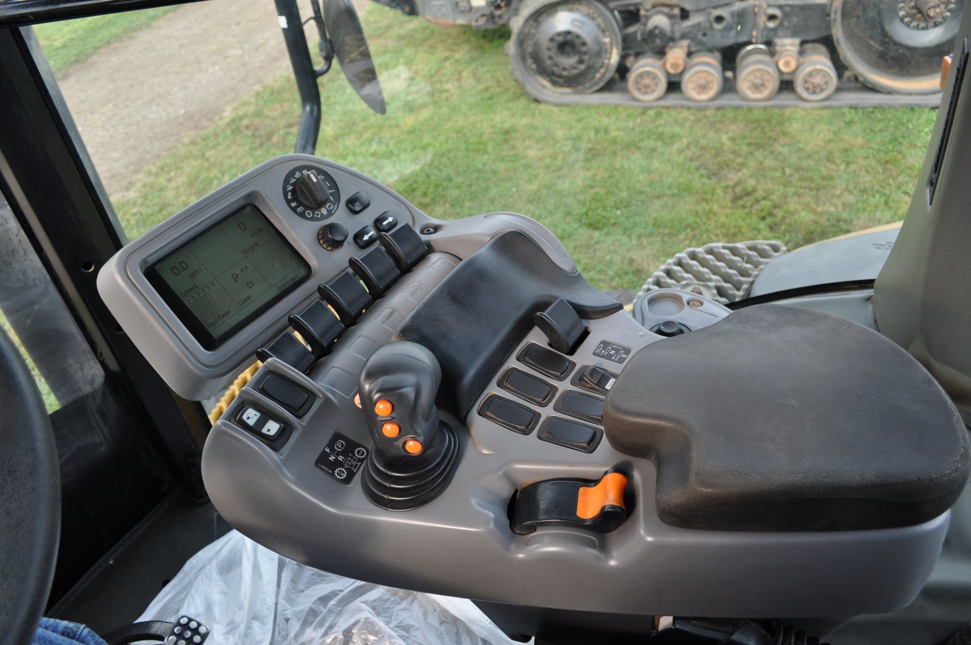 Challenger MT865B track scraper tractor, CAT C-18 engine, 525 hp, 16 spd powershift, 36” belts - Image 33 of 38