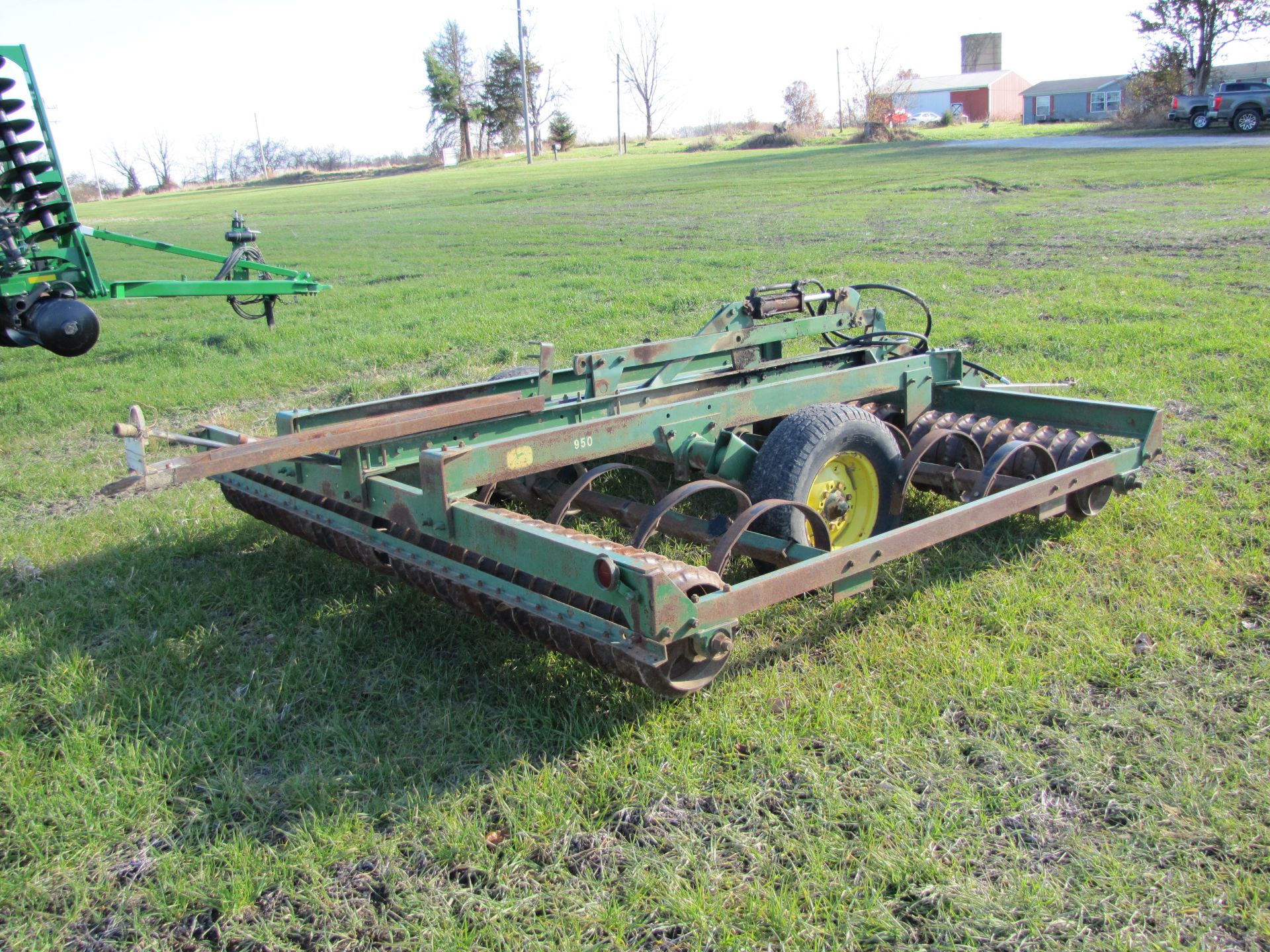 10’ John Deere 950 cultimulcher, rear hitch and hyd - Image 7 of 18
