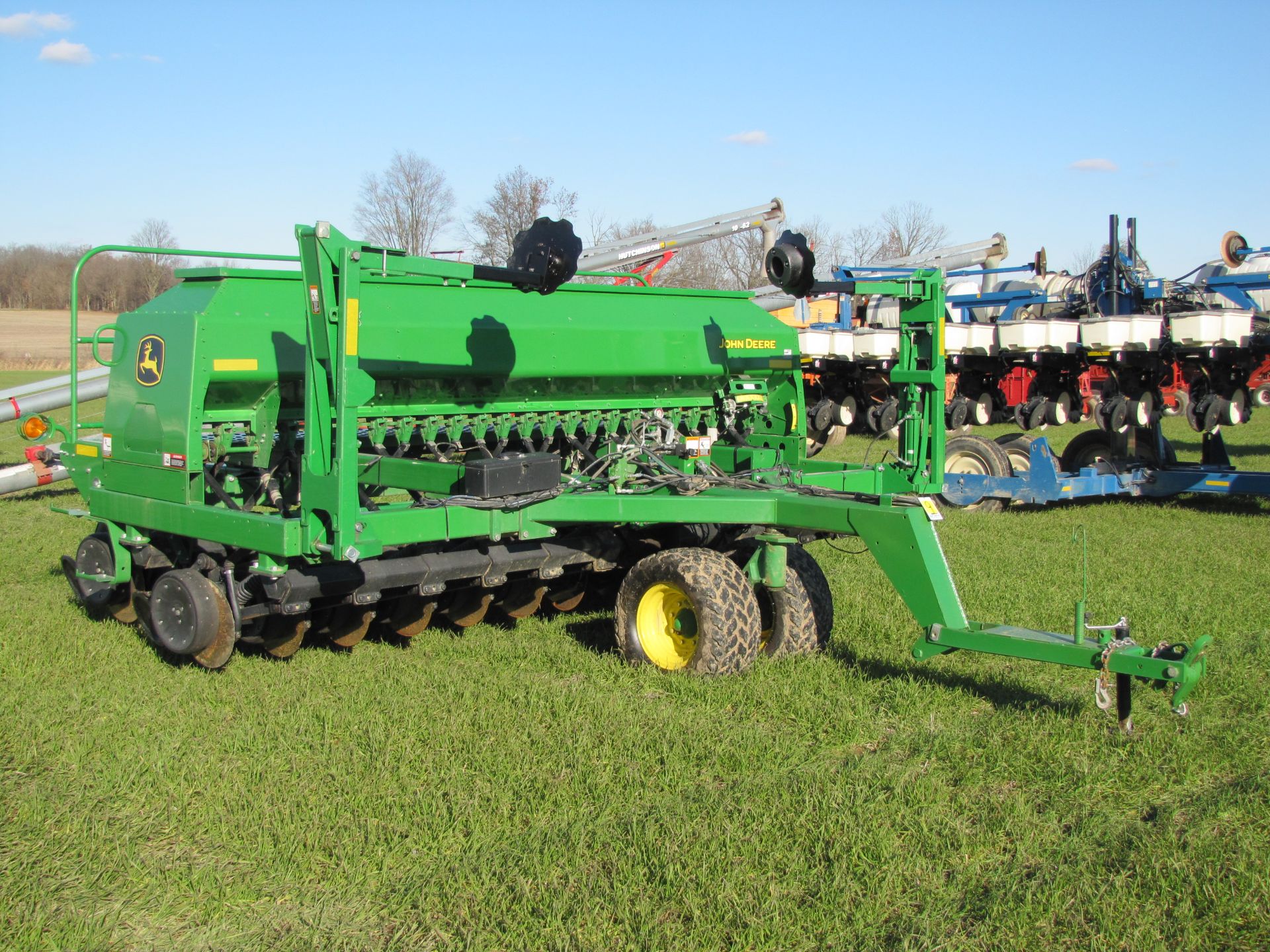 15’ John Deere 1590 no-till drill, elec rate controller, 7 ½” spacing, markers, wired for monitor