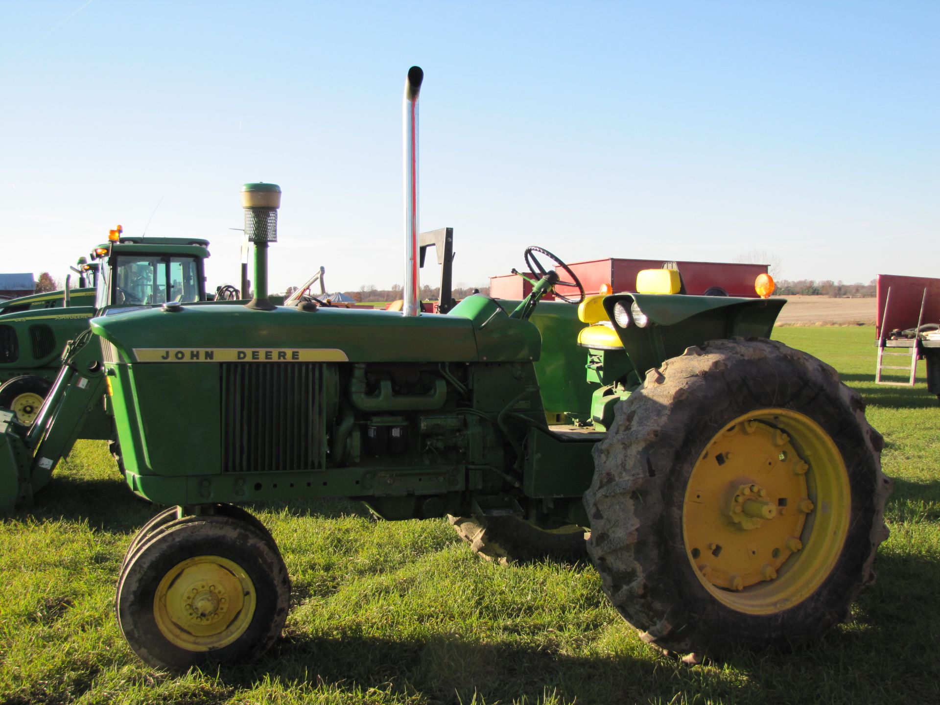 John Deere 3020 tractor, diesel, narrow front, 16.9-34 tires, 3 pt, 2 hyd remotes, 540 pto - Image 5 of 29