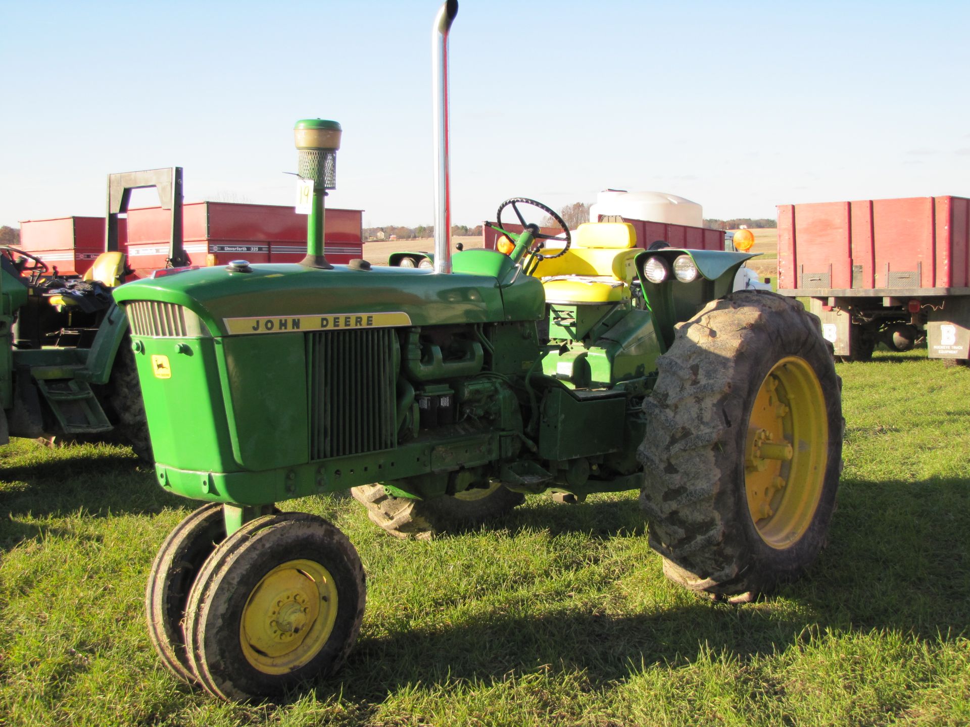 John Deere 3020 tractor, diesel, narrow front, 16.9-34 tires, 3 pt, 2 hyd remotes, 540 pto - Image 4 of 29