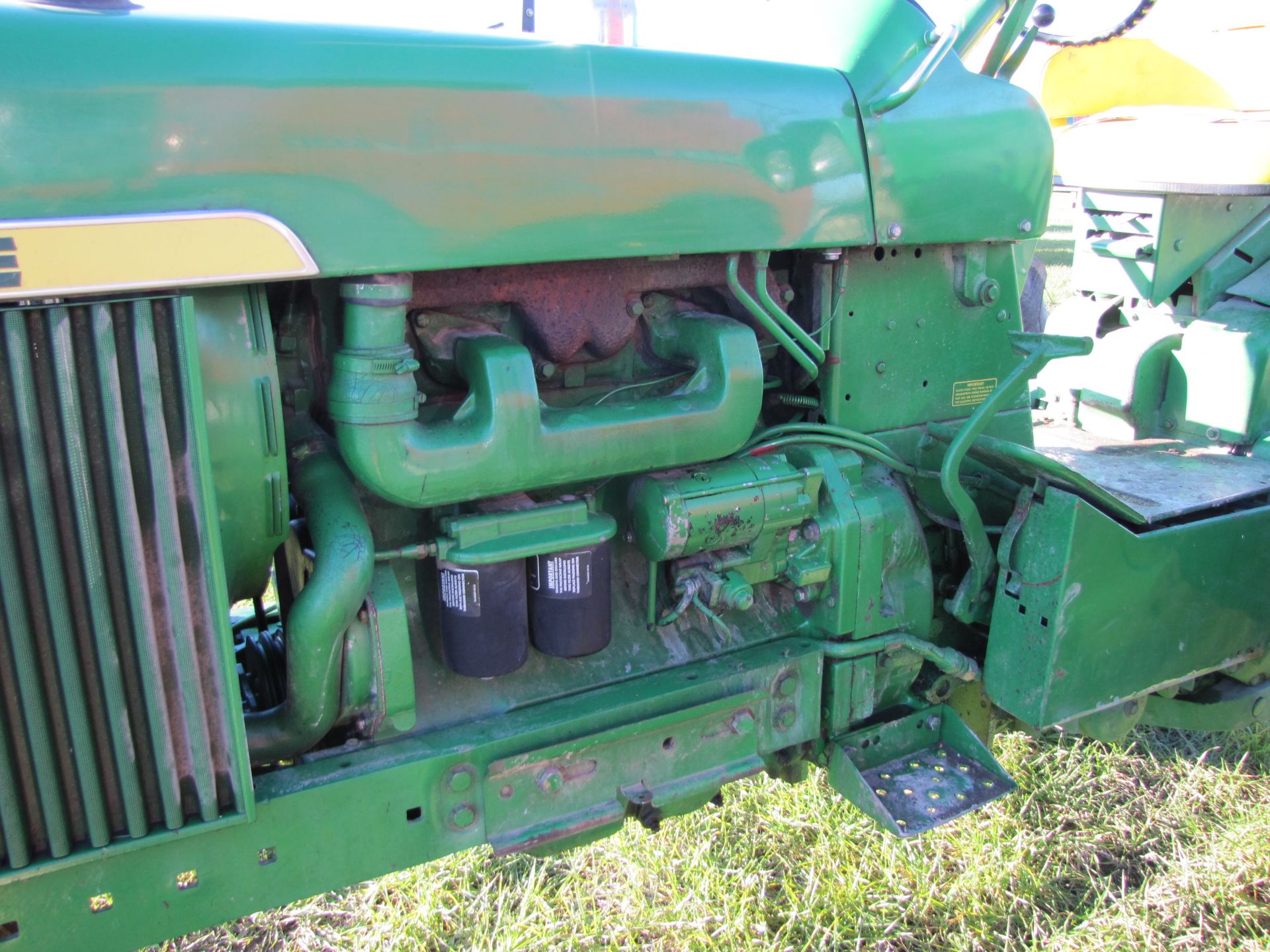 John Deere 3020 tractor, diesel, narrow front, 16.9-34 tires, 3 pt, 2 hyd remotes, 540 pto - Image 20 of 29