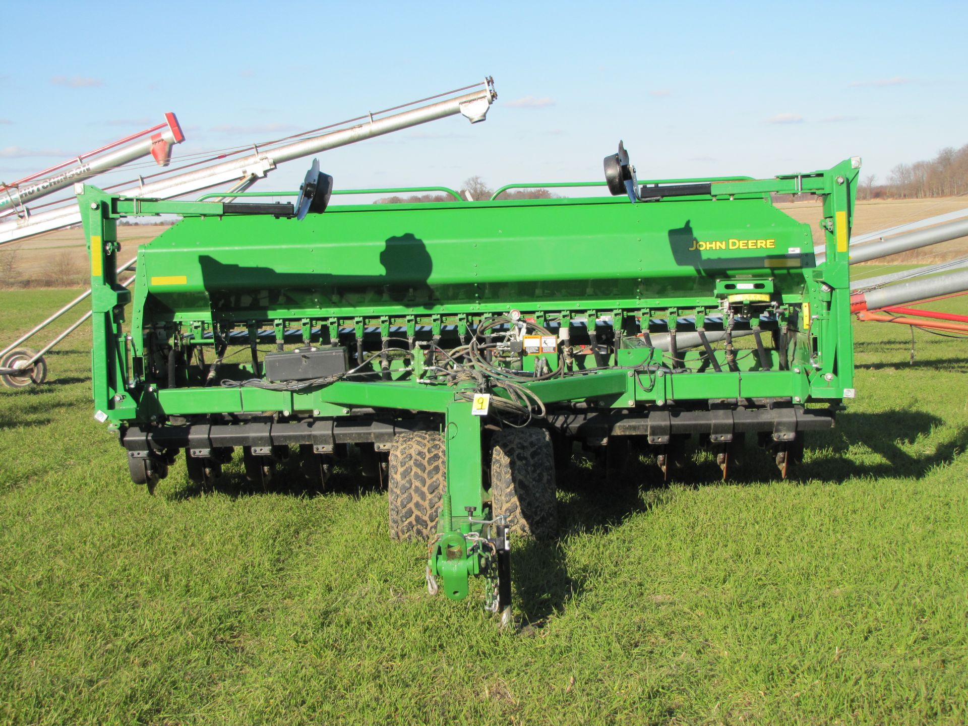 15’ John Deere 1590 no-till drill, elec rate controller, 7 ½” spacing, markers, wired for monitor - Image 3 of 33