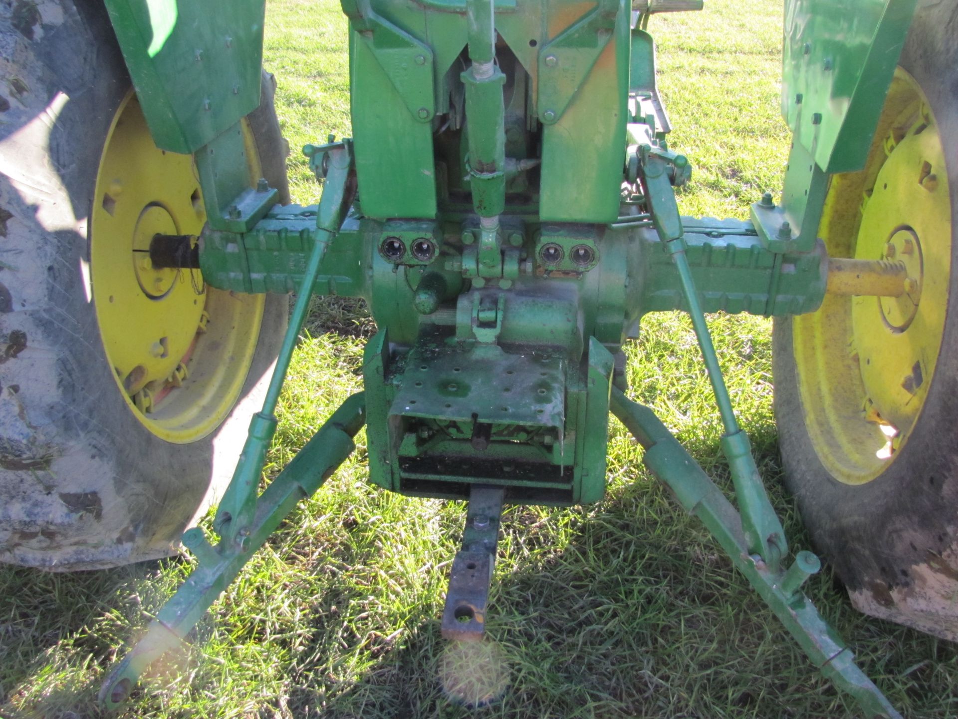 John Deere 3020 tractor, diesel, narrow front, 16.9-34 tires, 3 pt, 2 hyd remotes, 540 pto - Image 21 of 29