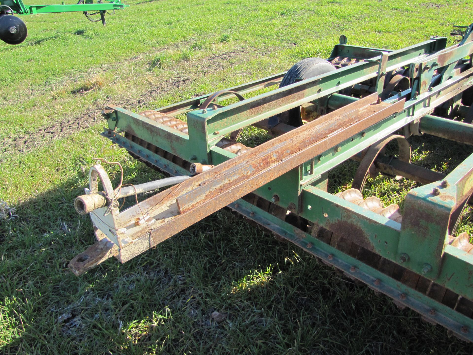 10’ John Deere 950 cultimulcher, rear hitch and hyd - Image 12 of 18