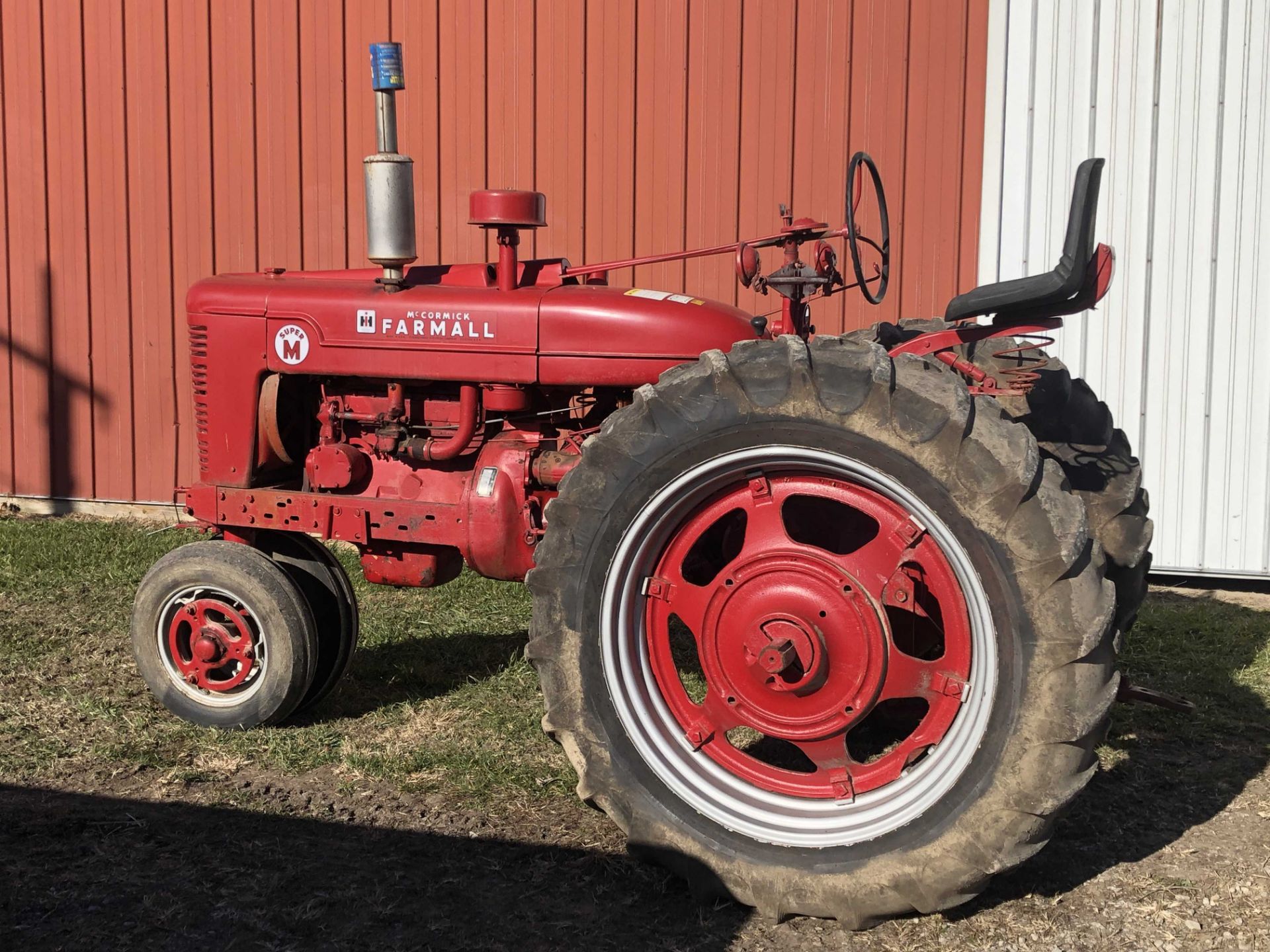 Farmall Super M tractor, 15.5-38 rears, narrow front, gas, SN L511380 J