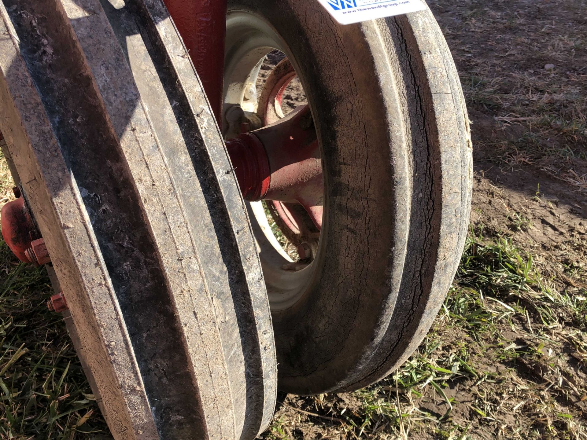 Farmall Super M tractor, 15.5-38 rears, narrow front, gas, SN L511380 J - Image 8 of 15