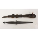 WW2 British Fairbarn-Sykes commando fighting knife. Steel blade & ridged bronze handle. Original