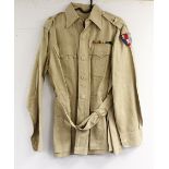 British Army dress uniform shirt or jacket having single crown to epaulettes for the rank of