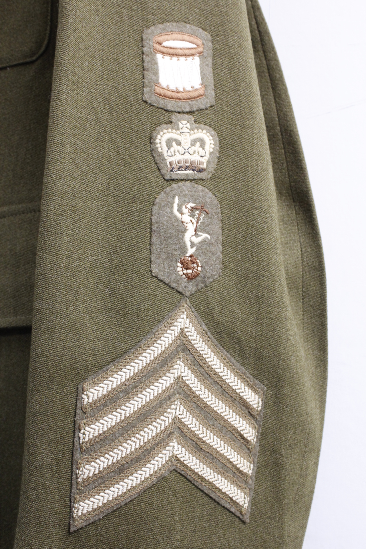 British Army dress uniform jacket having H Edgard & Sons Ltd label dated 1965, Royal Corps of - Image 3 of 5