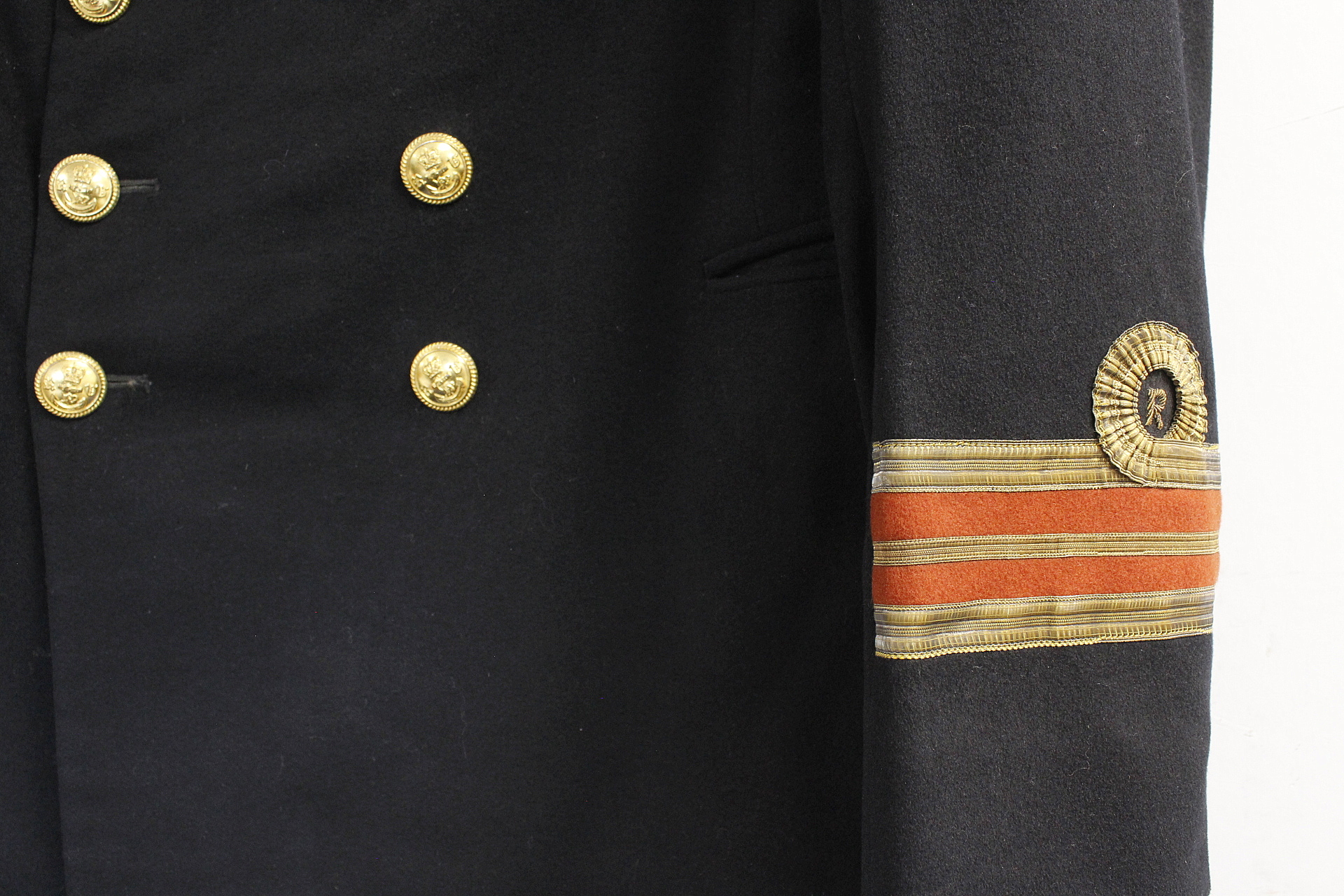 British Royal Navy dress uniform jacket having A & J Scott of Aberdeen interior label, brass naval - Image 2 of 4